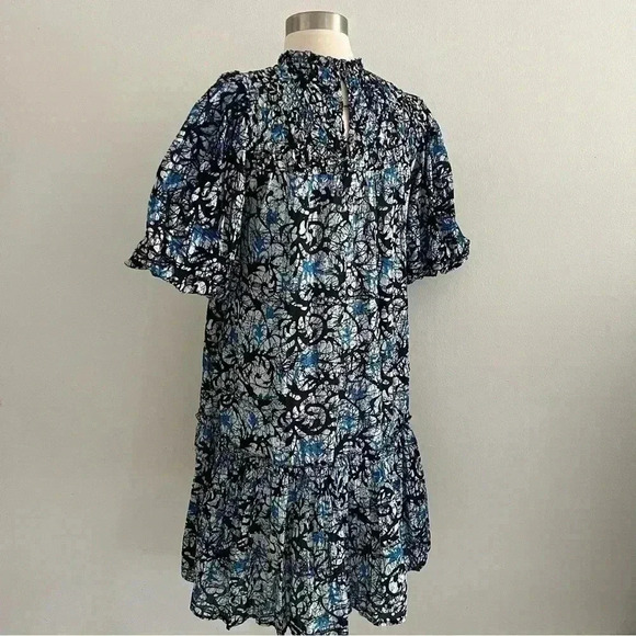 Love The Label Lillian Puffed Sleeve Dress Blue Pattern Sz S - Picture 11 of 11